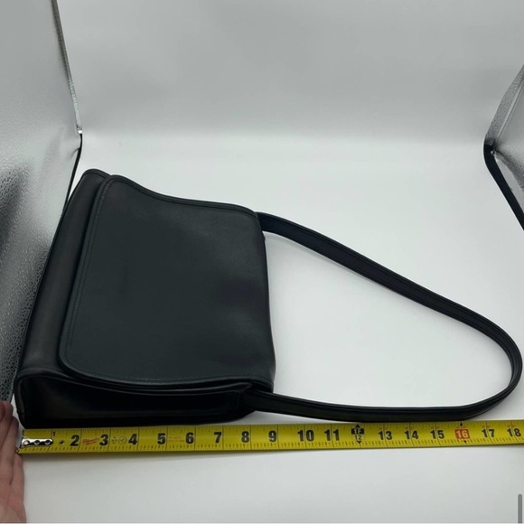 🔴 Coach Vintage Leather Aero Flap Bag 9054 Black Shoulder Bag - Picture 2 of 6